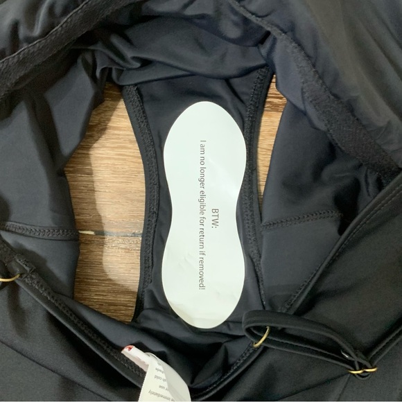 Andie Womens black the full coverage Amalfi one piece swimsuit L NWT - Picture 9 of 9